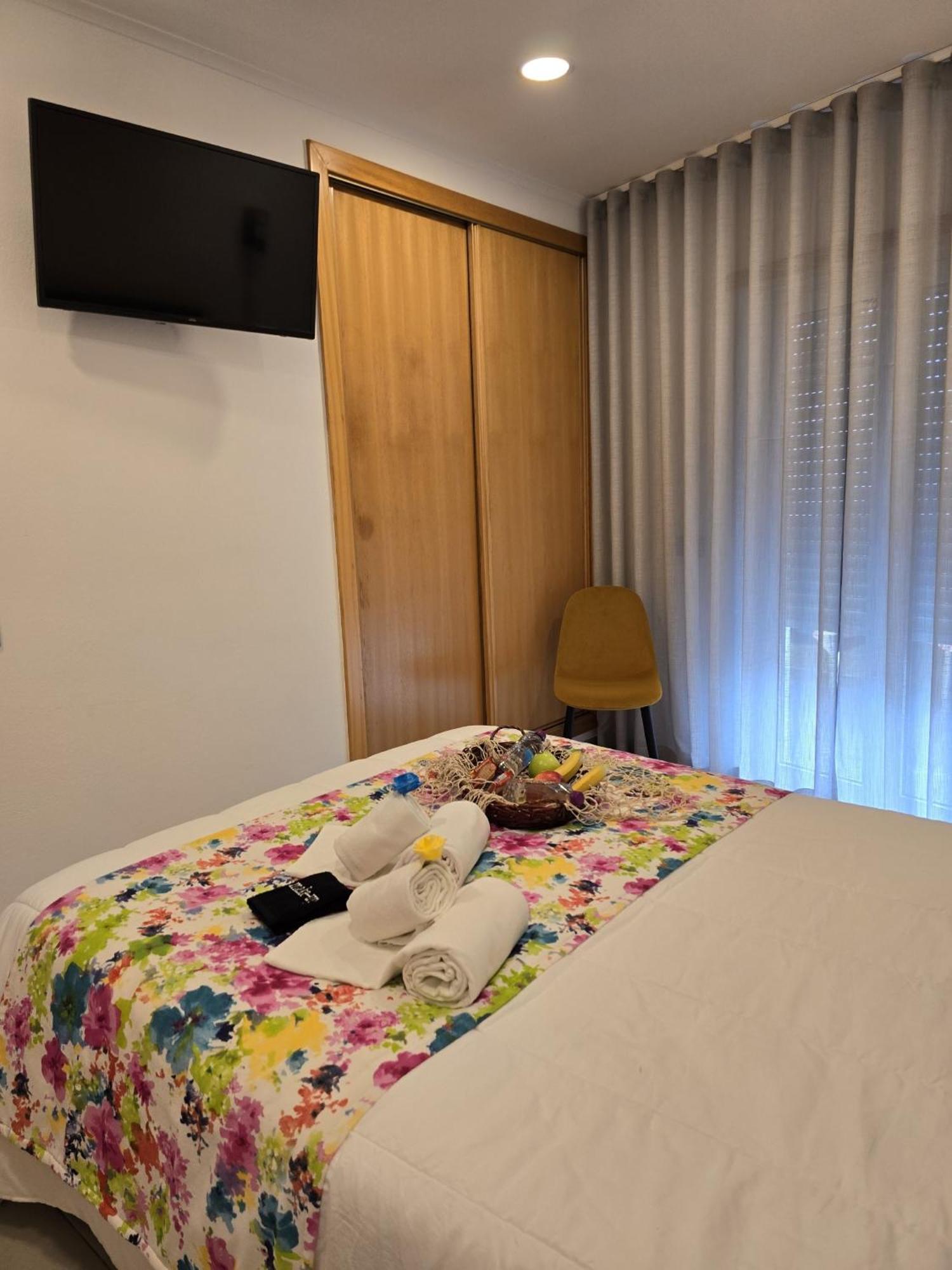 Lc'S Guesthouse Лагуш Экстерьер фото