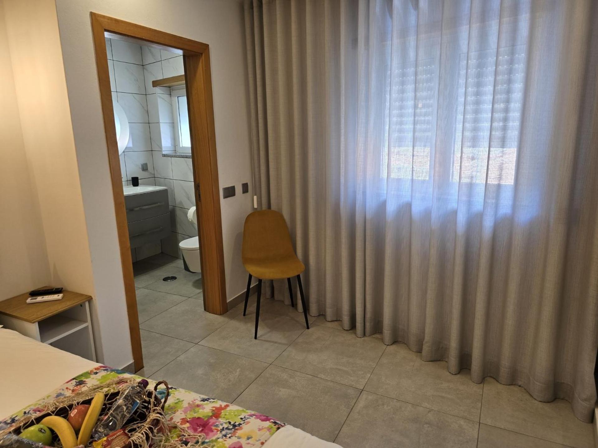 Lc'S Guesthouse Лагуш Экстерьер фото