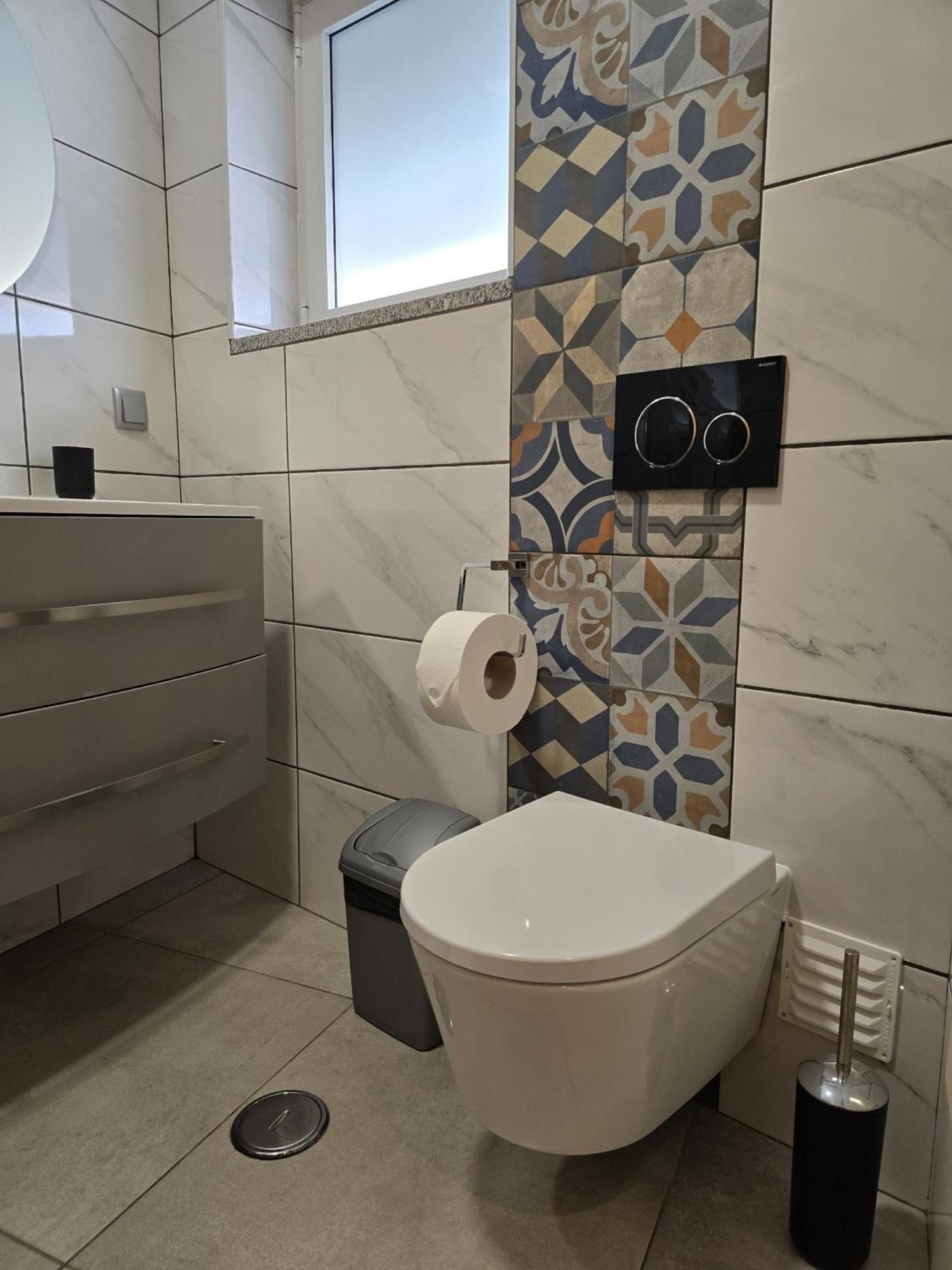 Lc'S Guesthouse Лагуш Экстерьер фото