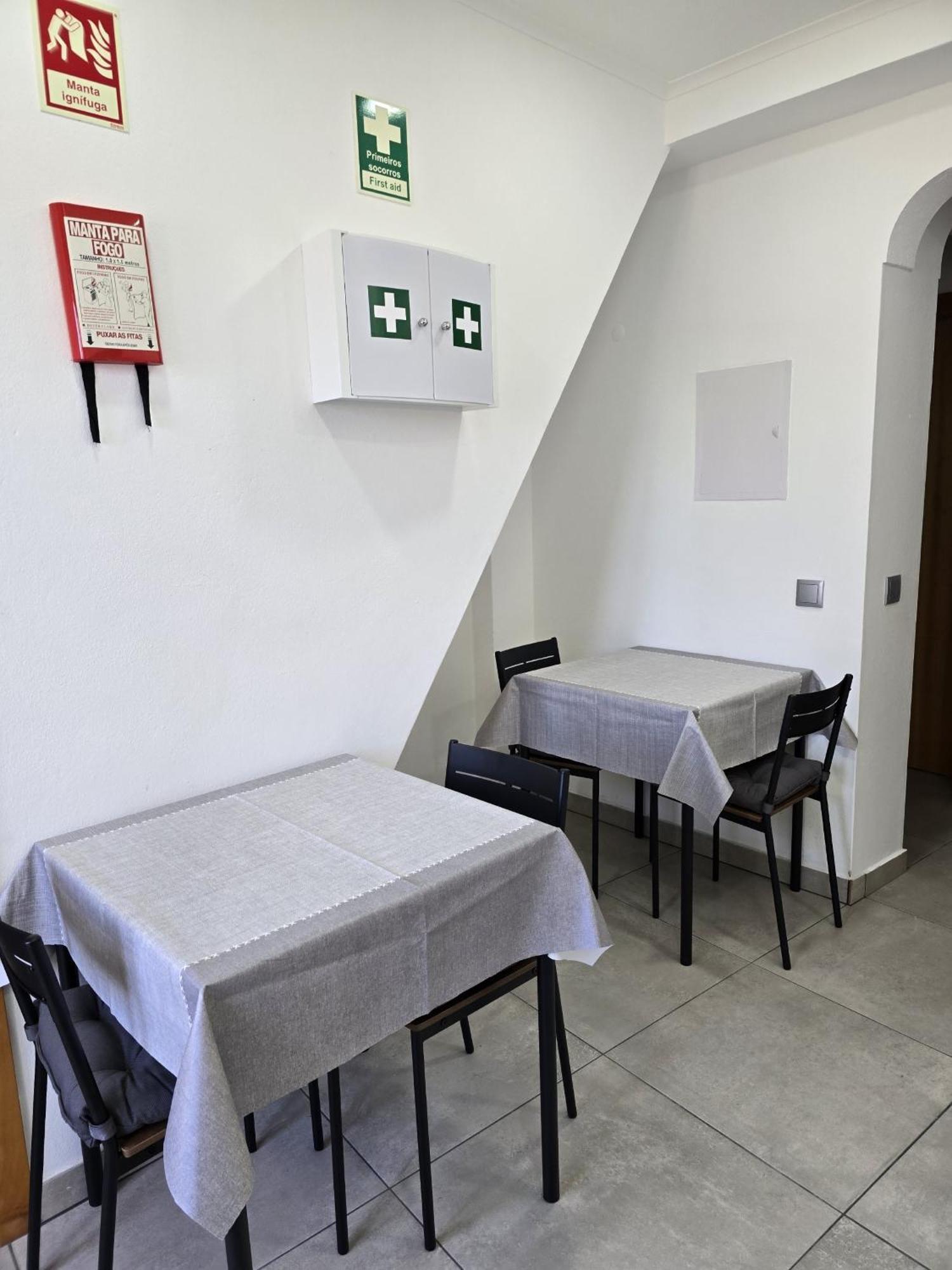 Lc'S Guesthouse Лагуш Экстерьер фото