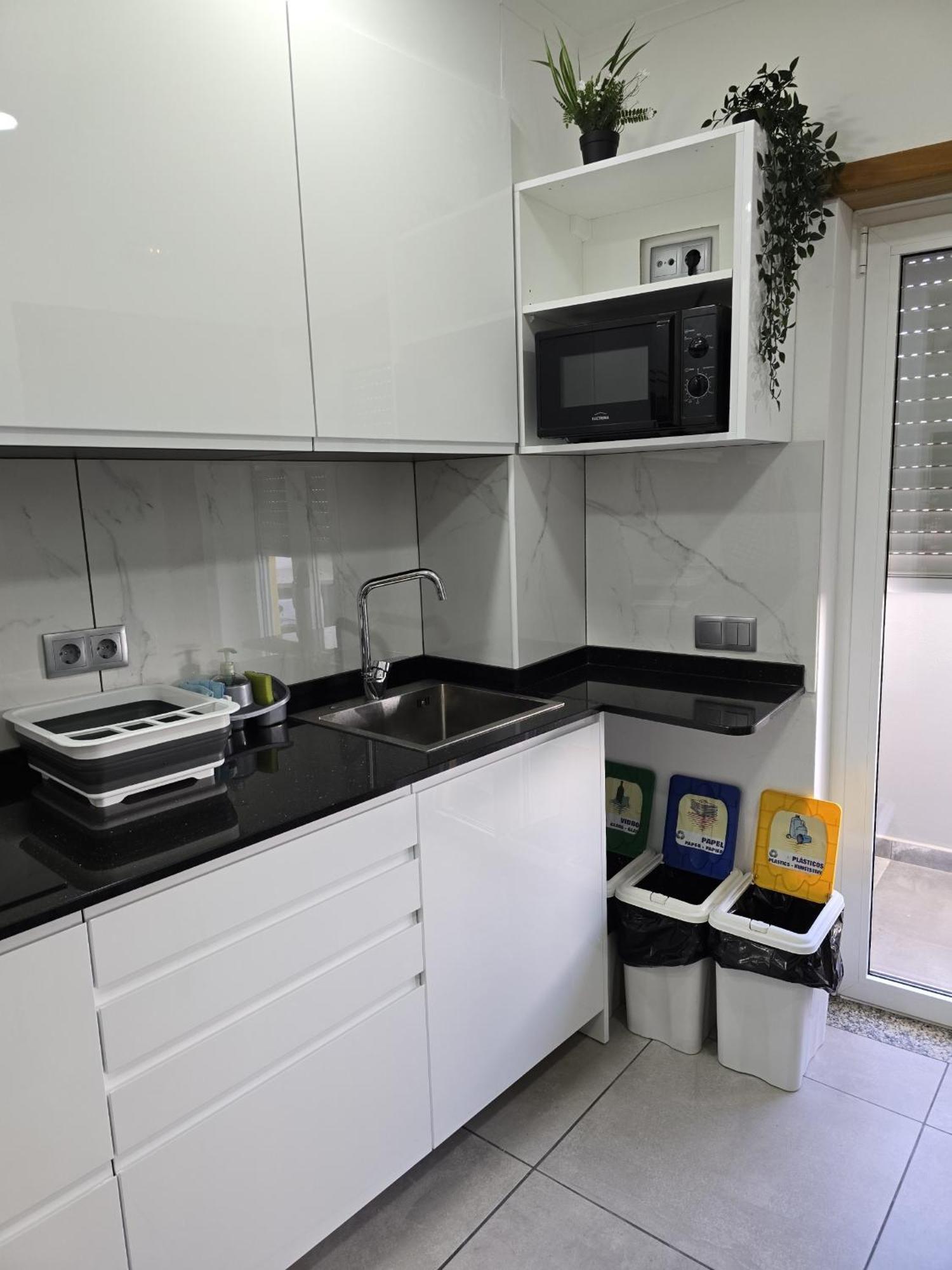 Lc'S Guesthouse Лагуш Экстерьер фото